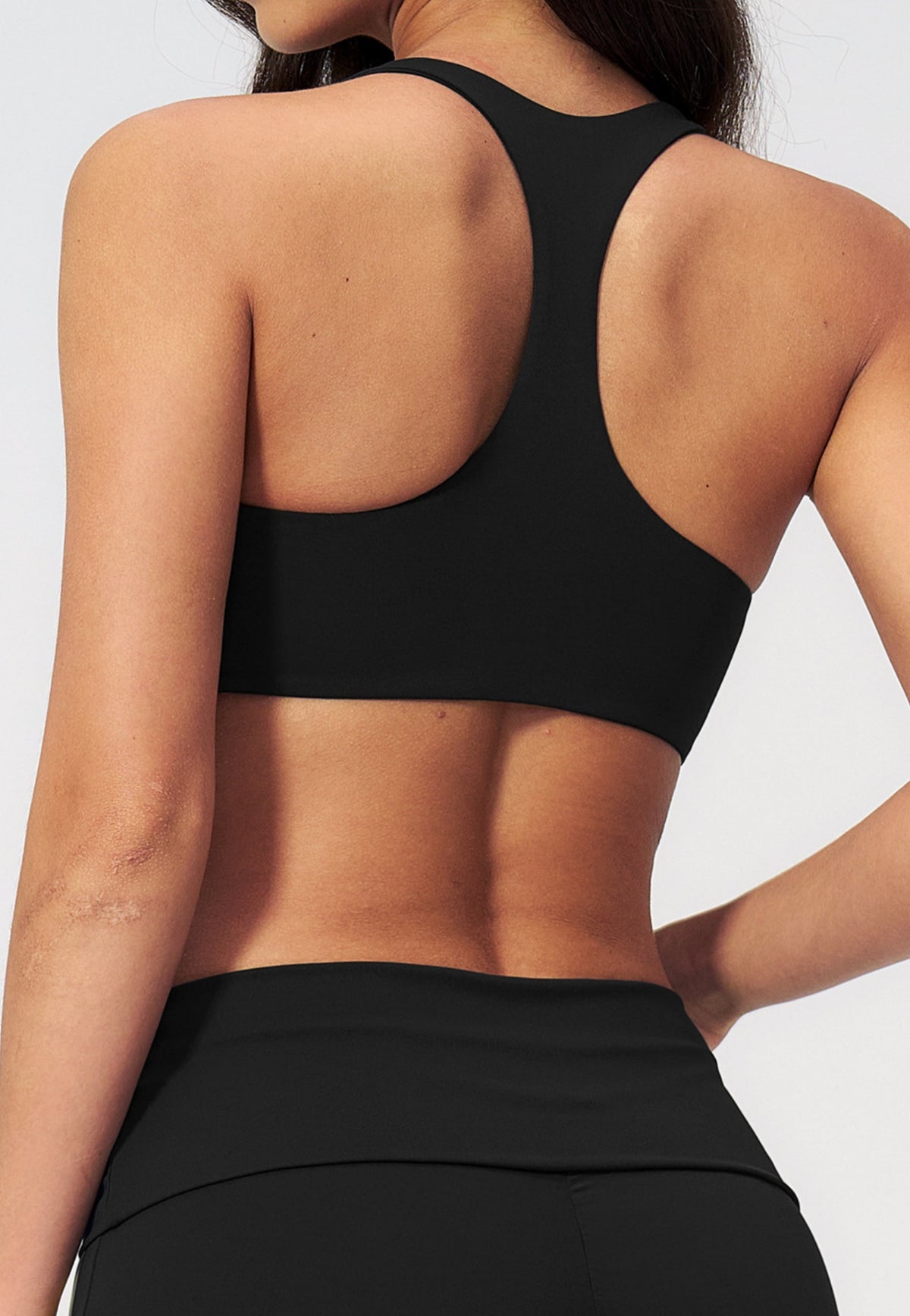Women Contrast Color Scoop Neck Racerback High Support Sports Bra