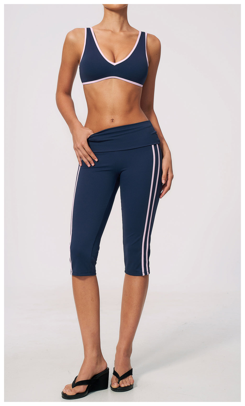2 PCS Workout Set Women Contrast Color V Neck U Back Sports Bra and Fold Over Waist Capri Yoga Leggings