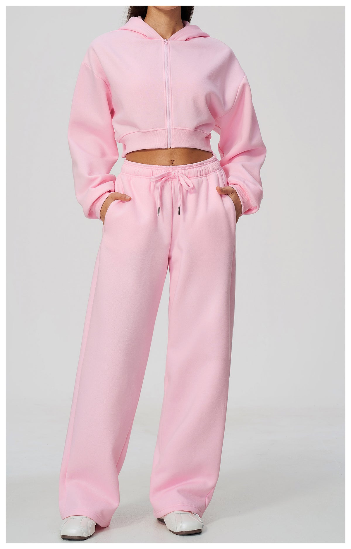 Women 2 Piece Fall Winter Tracksuits Fleece Lined Cropped Zip Up Hoodie and Drawstring Waist Wide Leg Sweatpants with Side Pockets