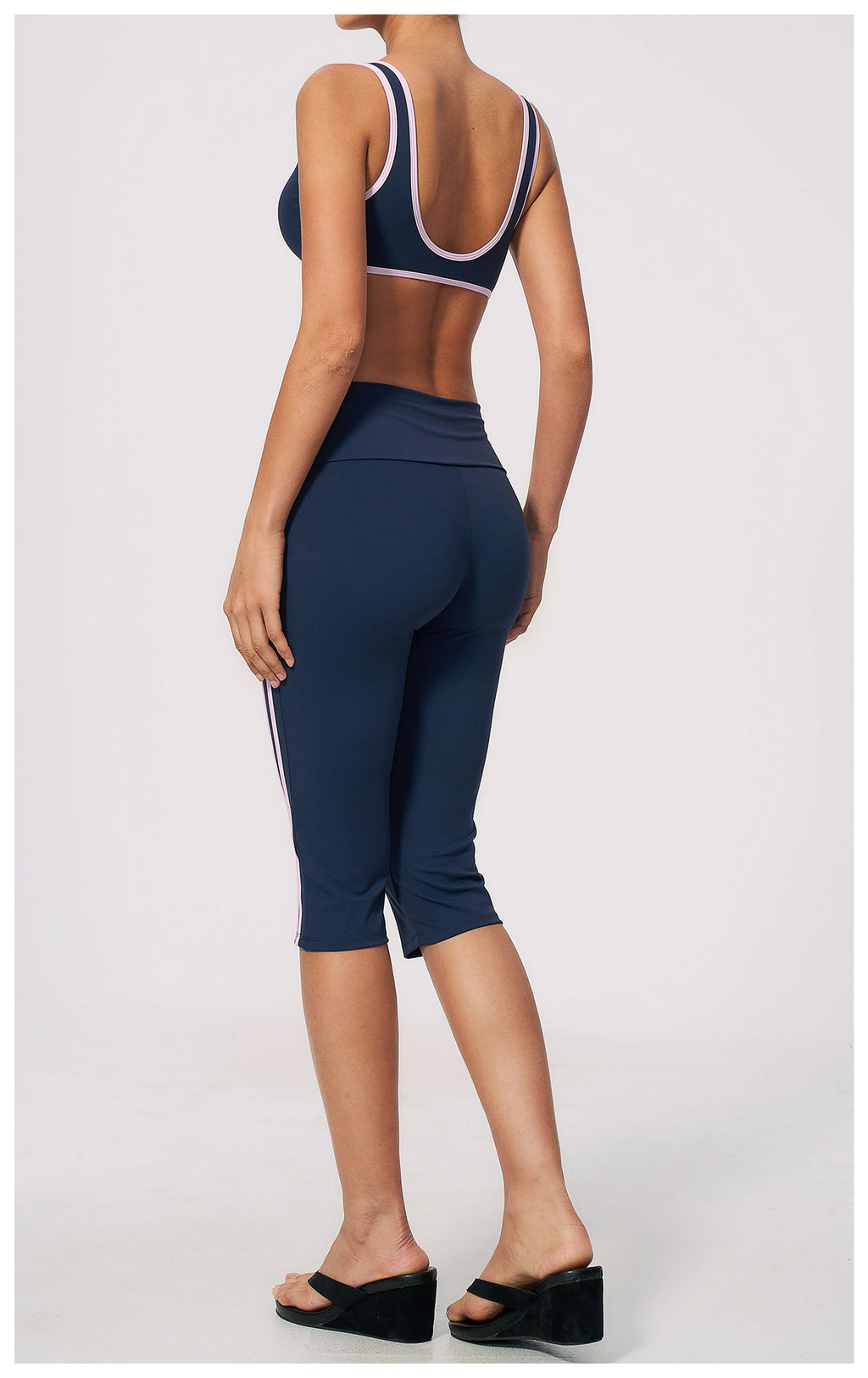 2 PCS Workout Set Women Contrast Color V Neck U Back Sports Bra and Fold Over Waist Capri Yoga Leggings
