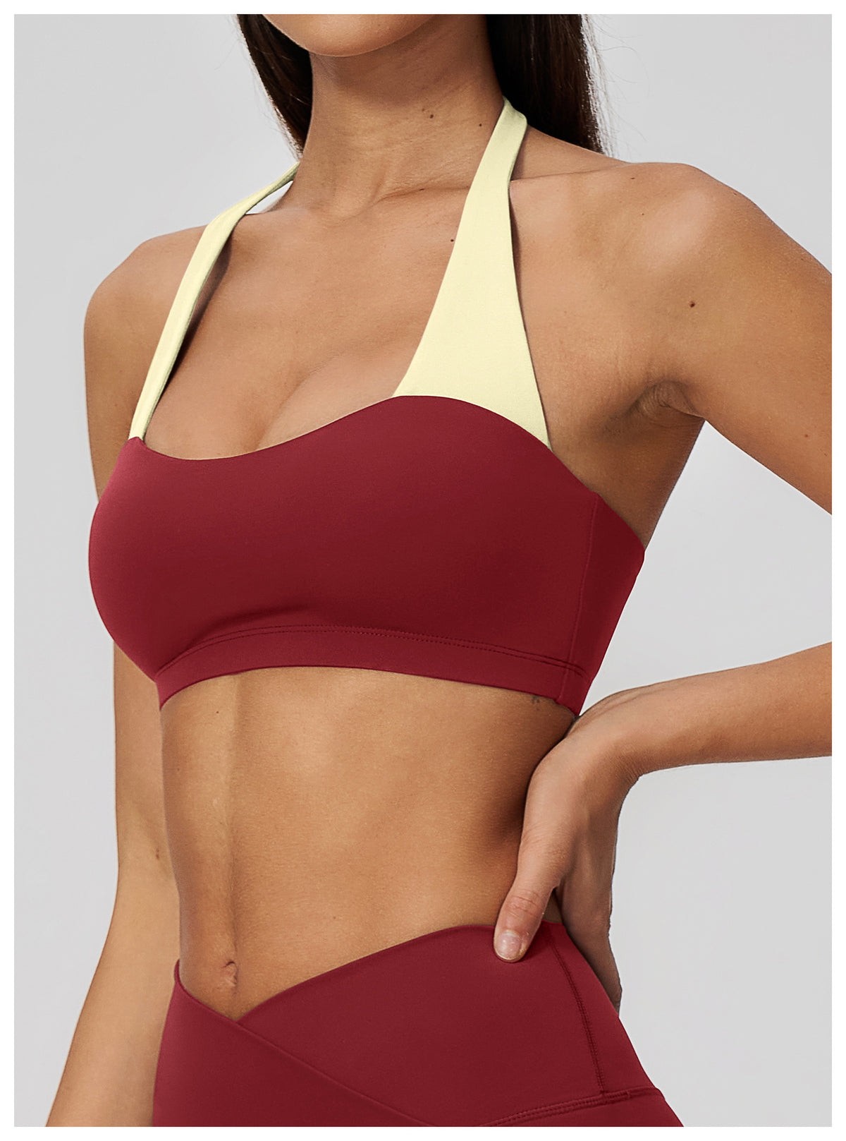 Women Color Blocking Halter Neck Open Back Sports Bra