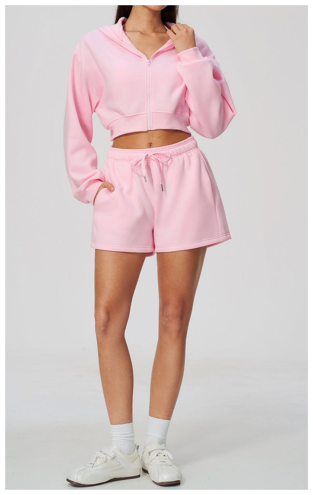 Women 2 Piece Fall Winter Tracksuits Fleece Lined Cropped Zip Up Hoodie and Drawstring Waist Loose Sweat Shorts with Side Pockets