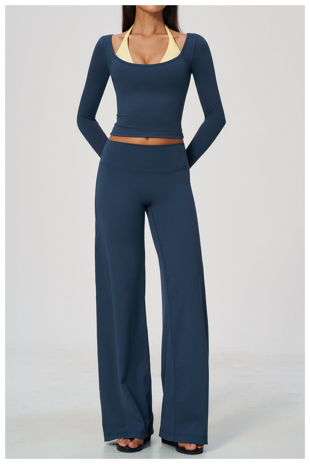2 Piece Colorblock Double Strap Halter Long Sleeve Cropped Fitness Yoga Top and High Waisted Loose Fit Wide Leg Yoga Pants Set
