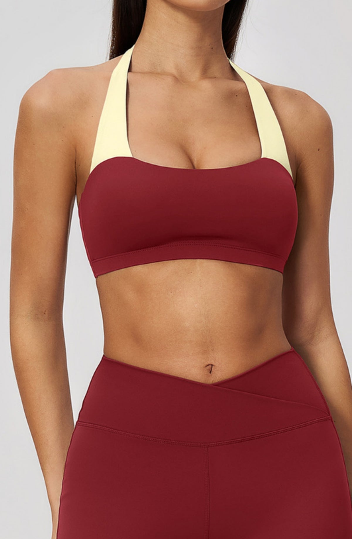 Women Color Blocking Halter Neck Open Back Sports Bra