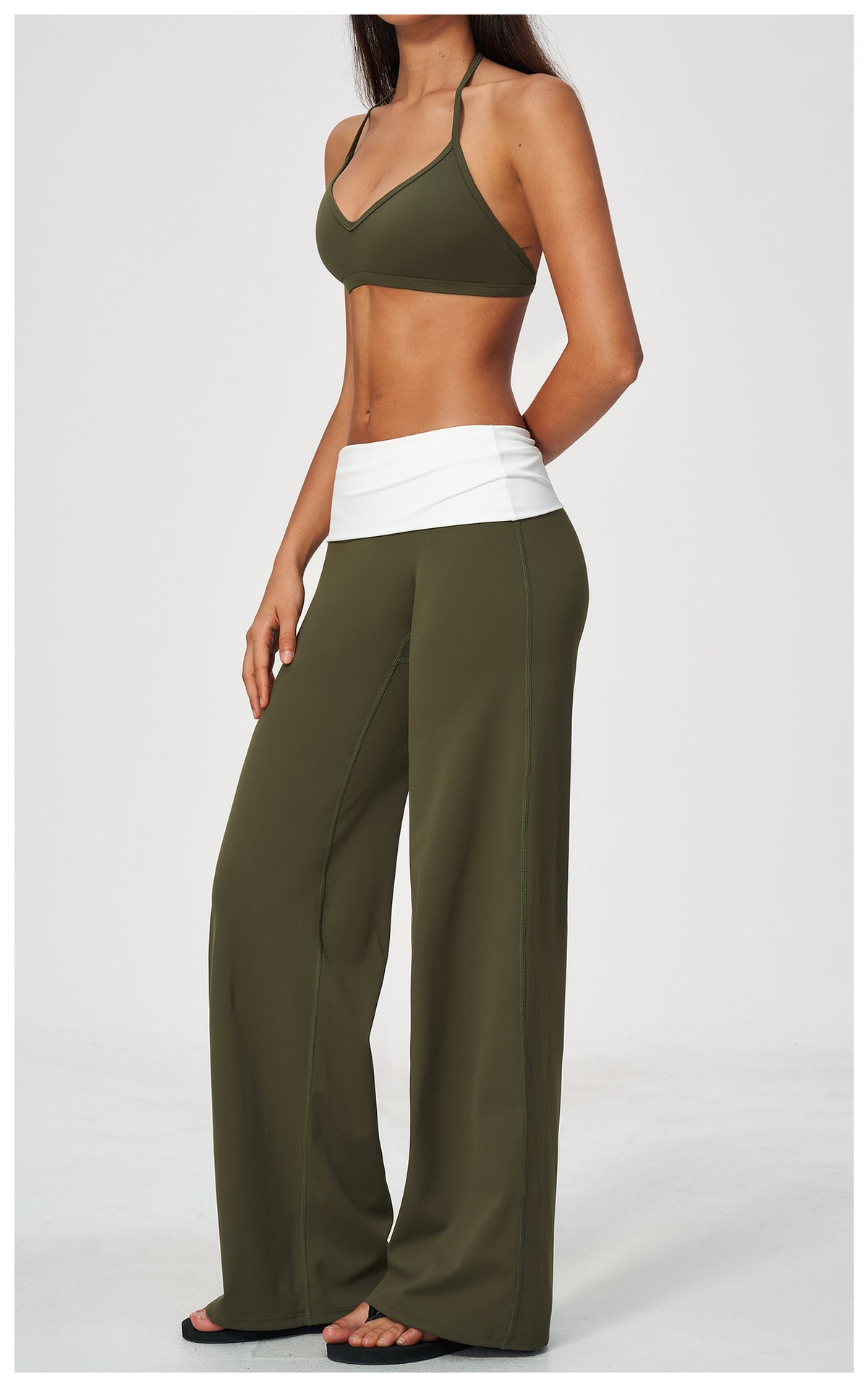 2 Piece Set Deep V-Neck Halter Thin Strap Backless Sports Bra and ColorBlock High Waisted Wide Leg Yoga Athletic Pants