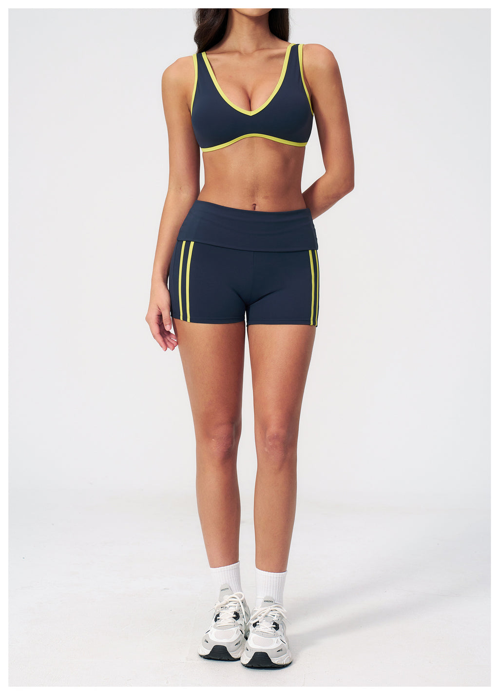 2 PCS Yoga Set Women Contrast Color V Neck Backless Sports Bra and Fold Over Waist Biker Shorts