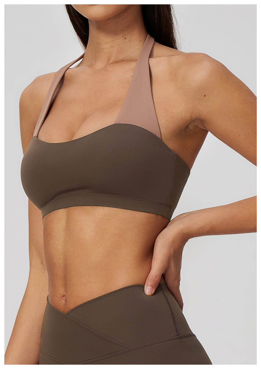 Women Color Blocking Halter Neck Open Back Sports Bra