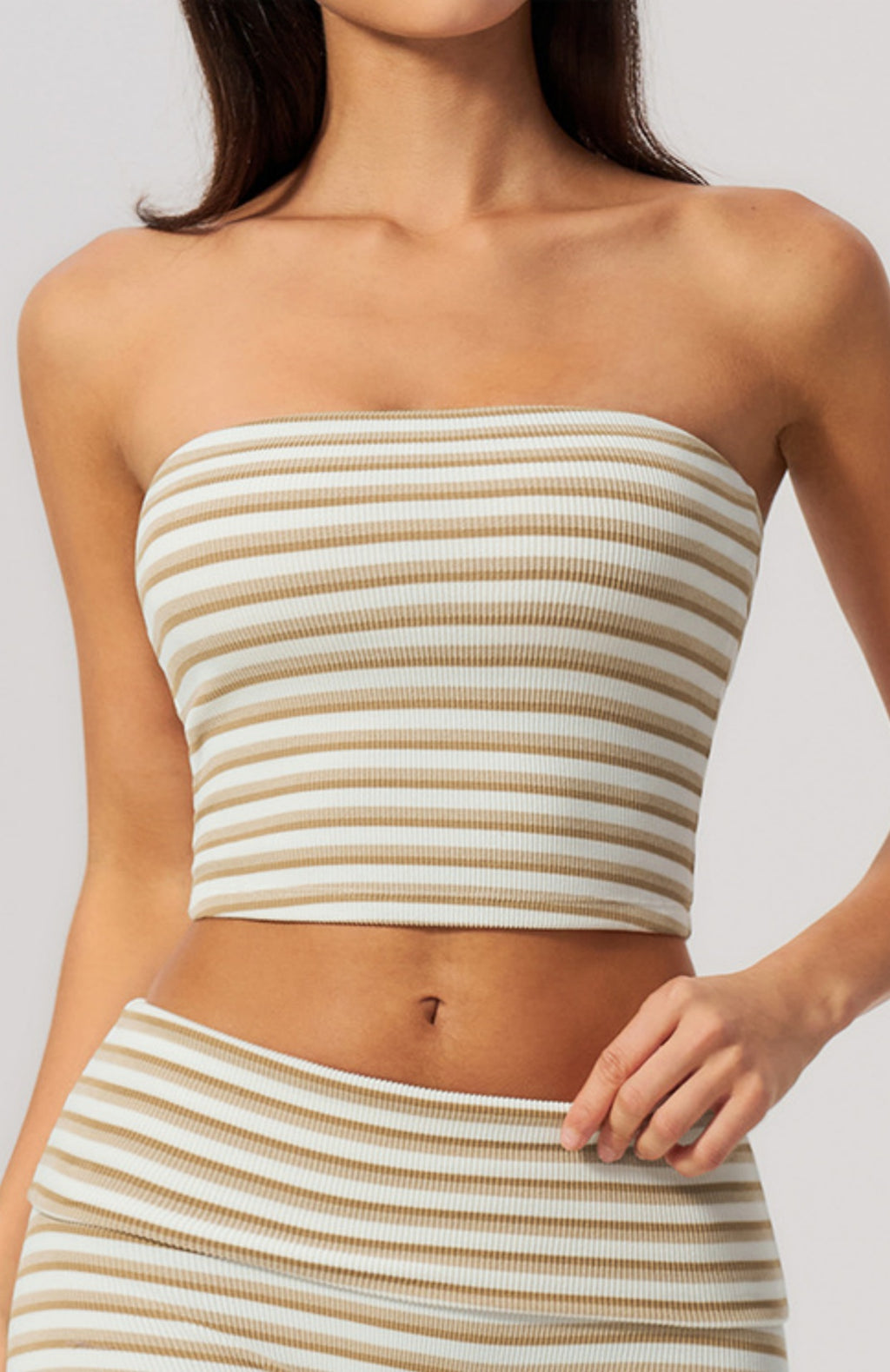 Women Ribbed Striped Strapless Soft Tube Top with Chest Pad