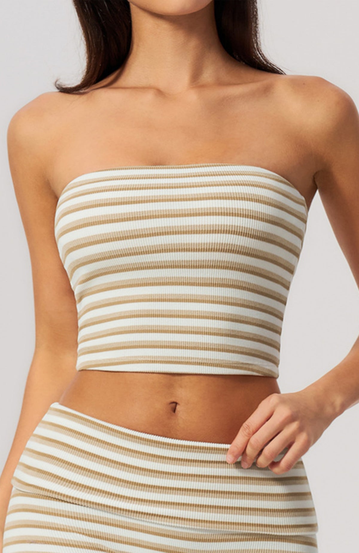 Women Ribbed Striped Strapless Soft Tube Top with Chest Pad