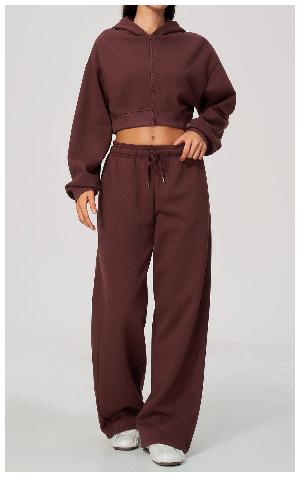 Women 2 Piece Fall Winter Tracksuits Fleece Lined Cropped Zip Up Hoodie and Drawstring Waist Wide Leg Sweatpants with Side Pockets