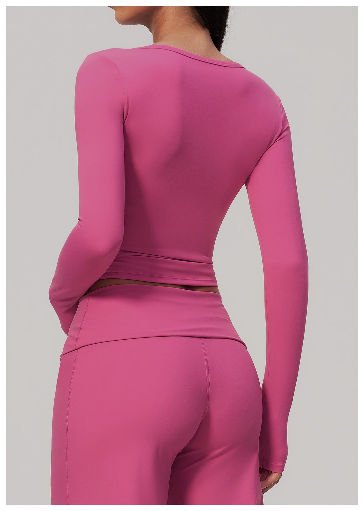 Women U Neck Long Sleeve Crop Yoga Top with Removable Padded