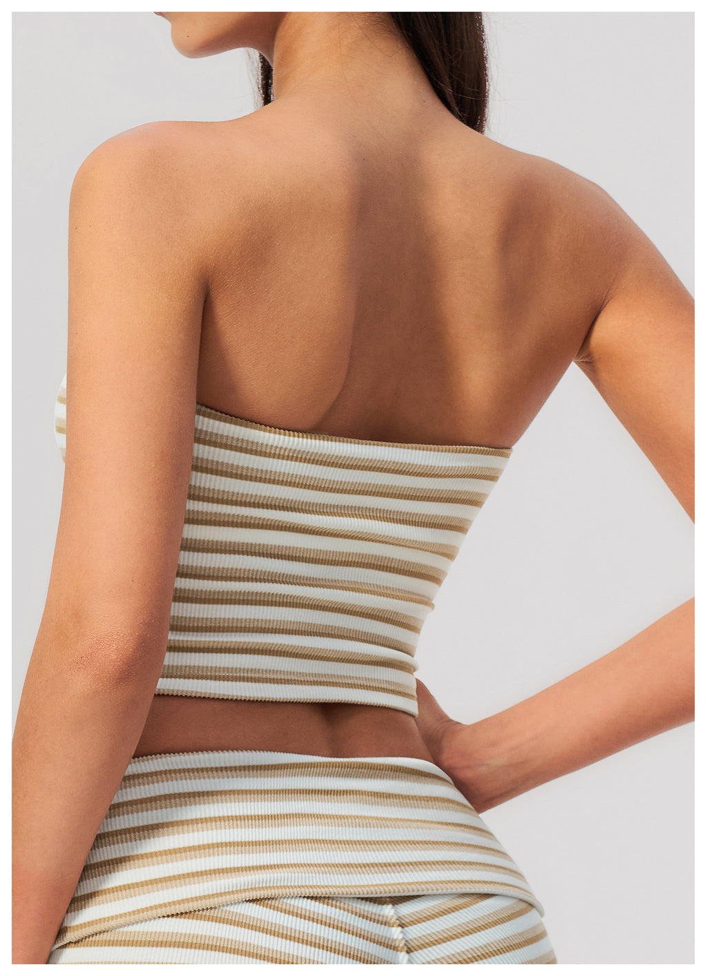 Women Ribbed Striped Strapless Soft Tube Top with Chest Pad
