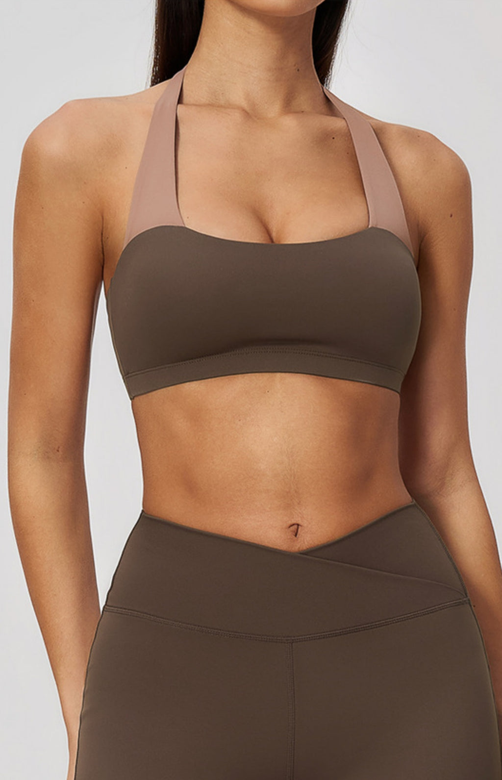 Women Color Blocking Halter Neck Open Back Sports Bra