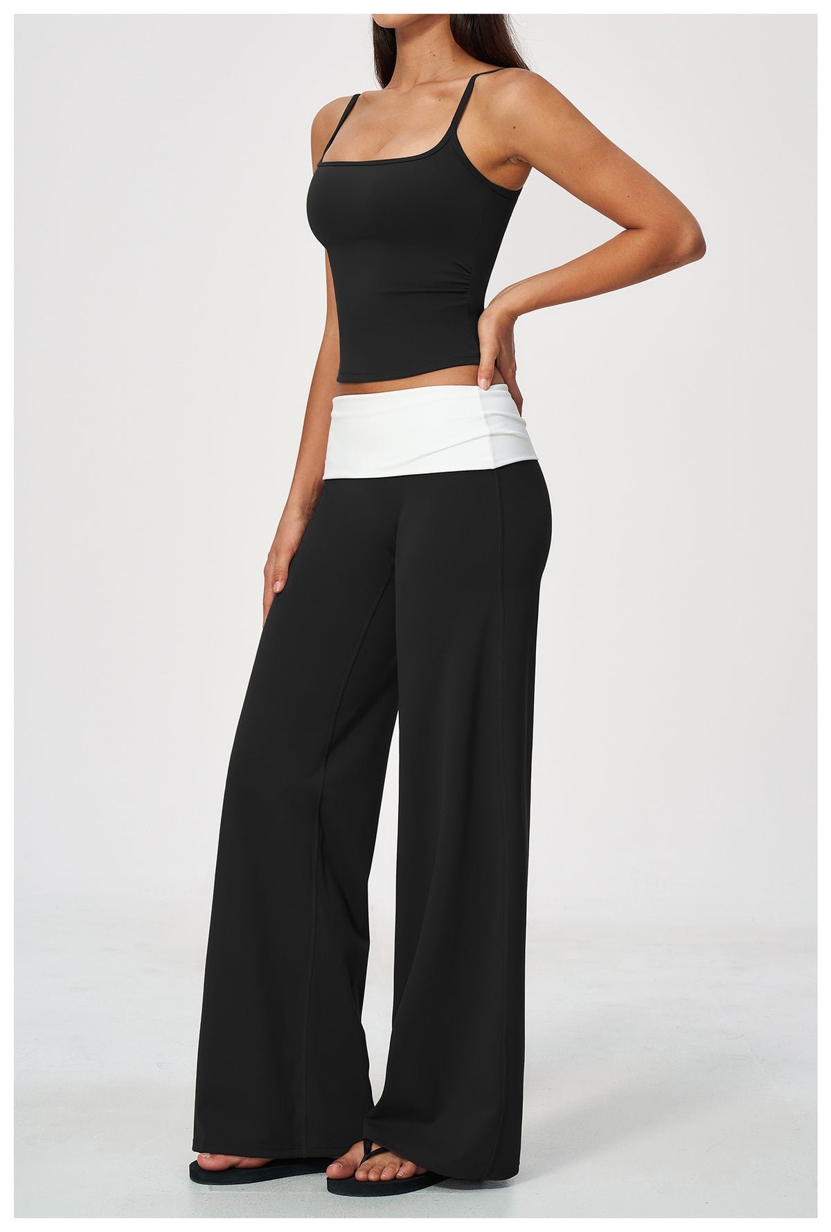 2 Piece Set Square Neck Adjustable Strap Ruched Slim Fit Workout Yoga Vest and ColorBlock High Waisted Wide Leg Yoga Athletic Pants