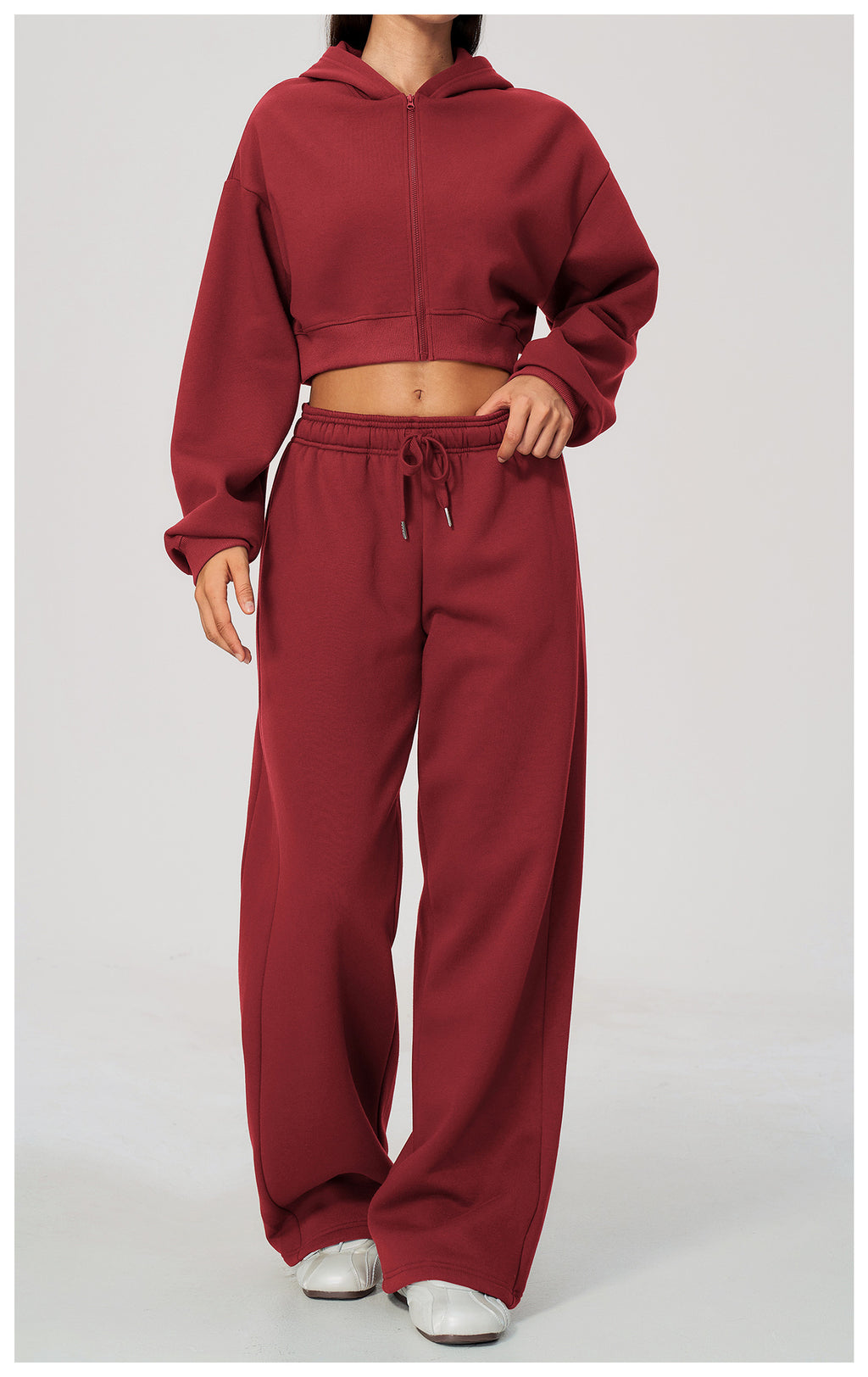Women 2 Piece Fall Winter Tracksuits Fleece Lined Cropped Zip Up Hoodie and Drawstring Waist Wide Leg Sweatpants with Side Pockets