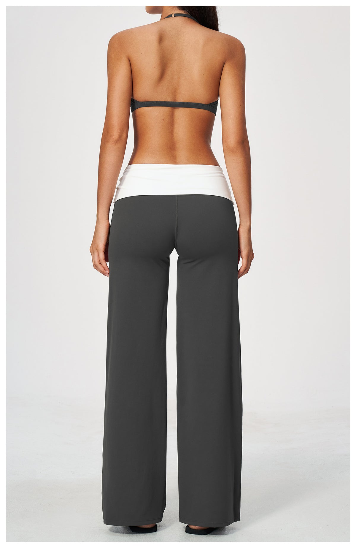 2 Piece Set Deep V-Neck Halter Thin Strap Backless Sports Bra and ColorBlock High Waisted Wide Leg Yoga Athletic Pants