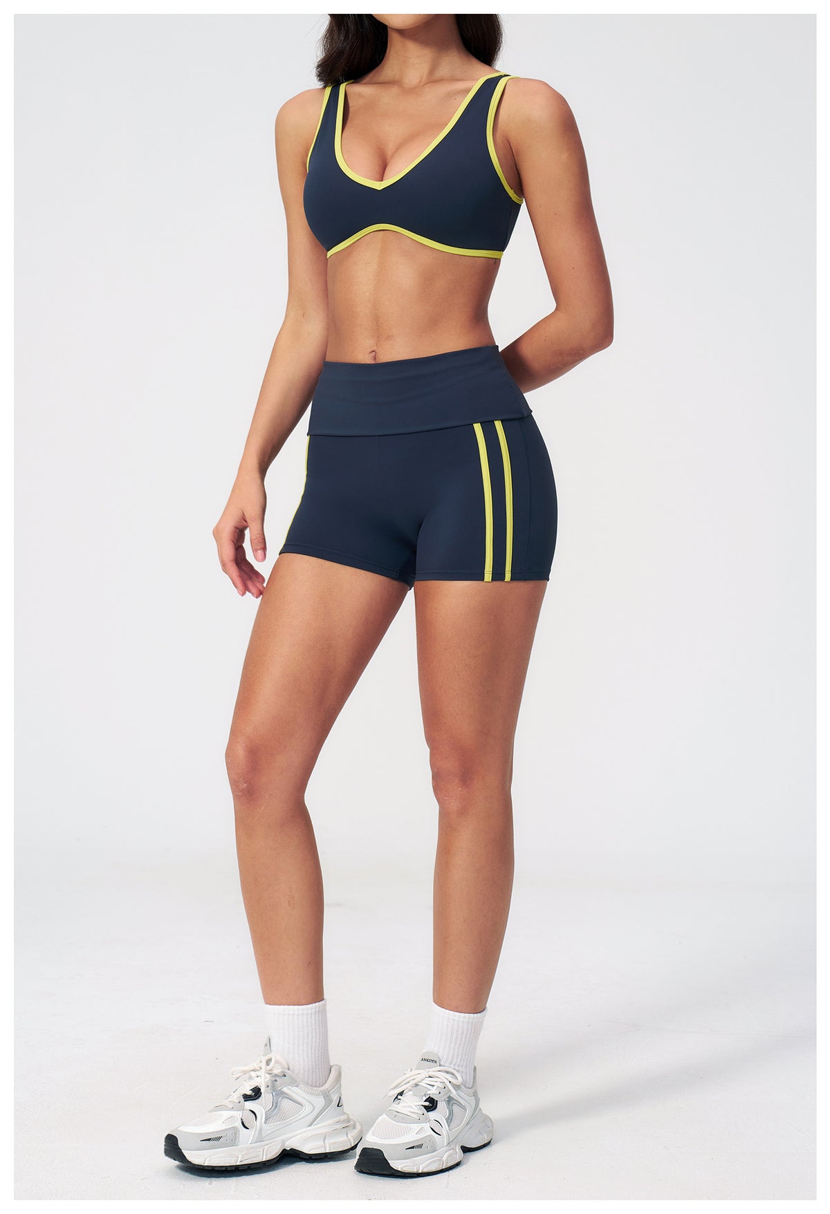 2 PCS Yoga Set Women Contrast Color V Neck Backless Sports Bra and Fold Over Waist Biker Shorts