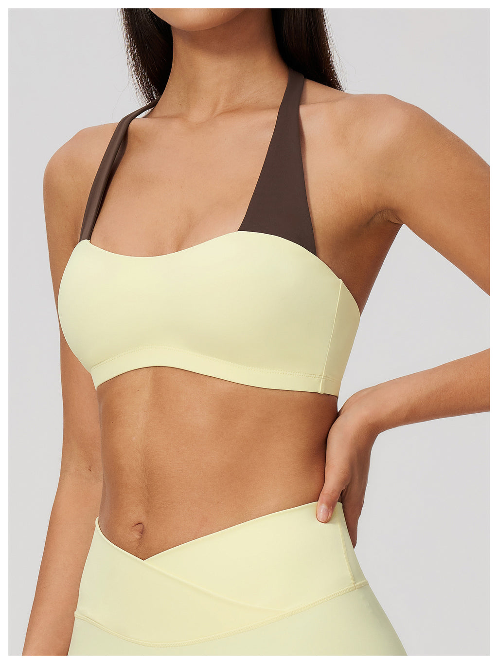 Women Color Blocking Halter Neck Open Back Sports Bra