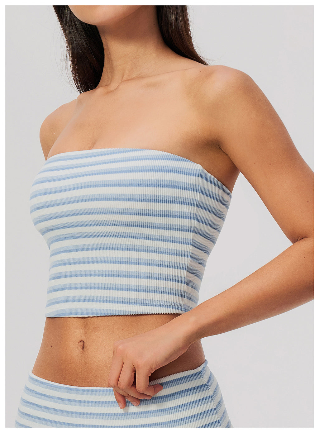 Women Ribbed Striped Strapless Soft Tube Top with Chest Pad