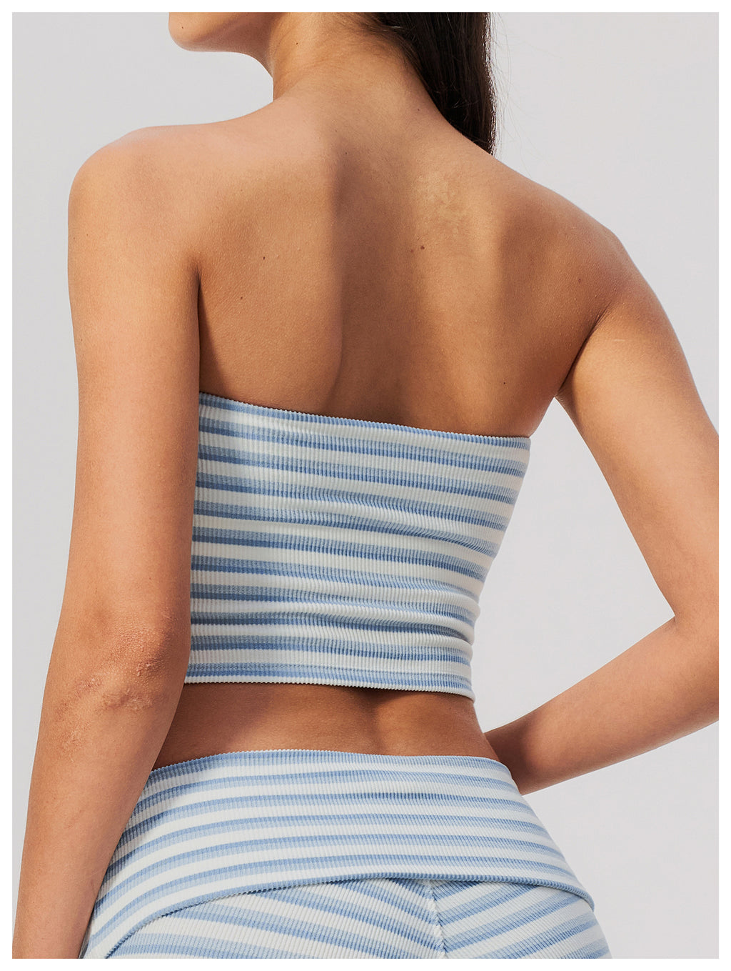 Women Ribbed Striped Strapless Soft Tube Top with Chest Pad