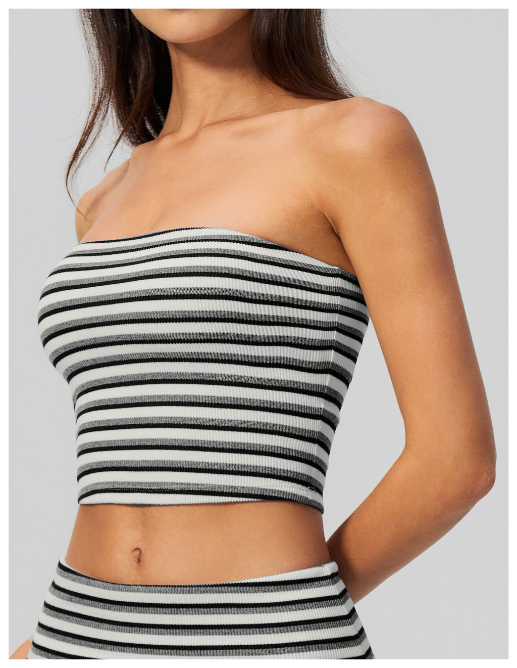 Women Ribbed Striped Strapless Soft Tube Top with Chest Pad