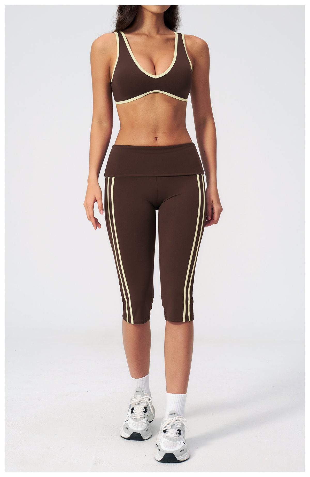 2 PCS Workout Set Women Contrast Color V Neck U Back Sports Bra and Fold Over Waist Capri Yoga Leggings