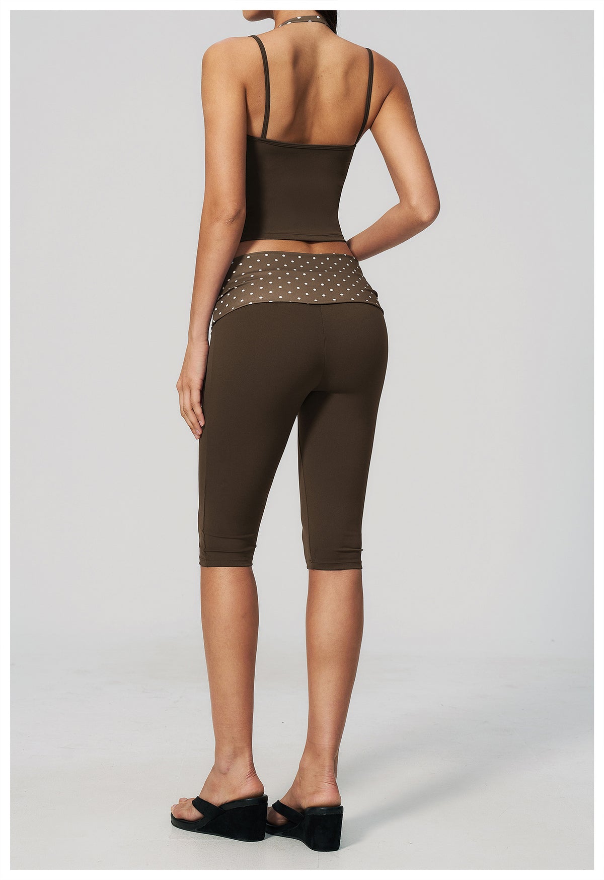 Women 2 Piece Yoga Set Halter Fake Two Piece Yoga Vest and Fold Over Striped Waist Capri Yoga Leggings