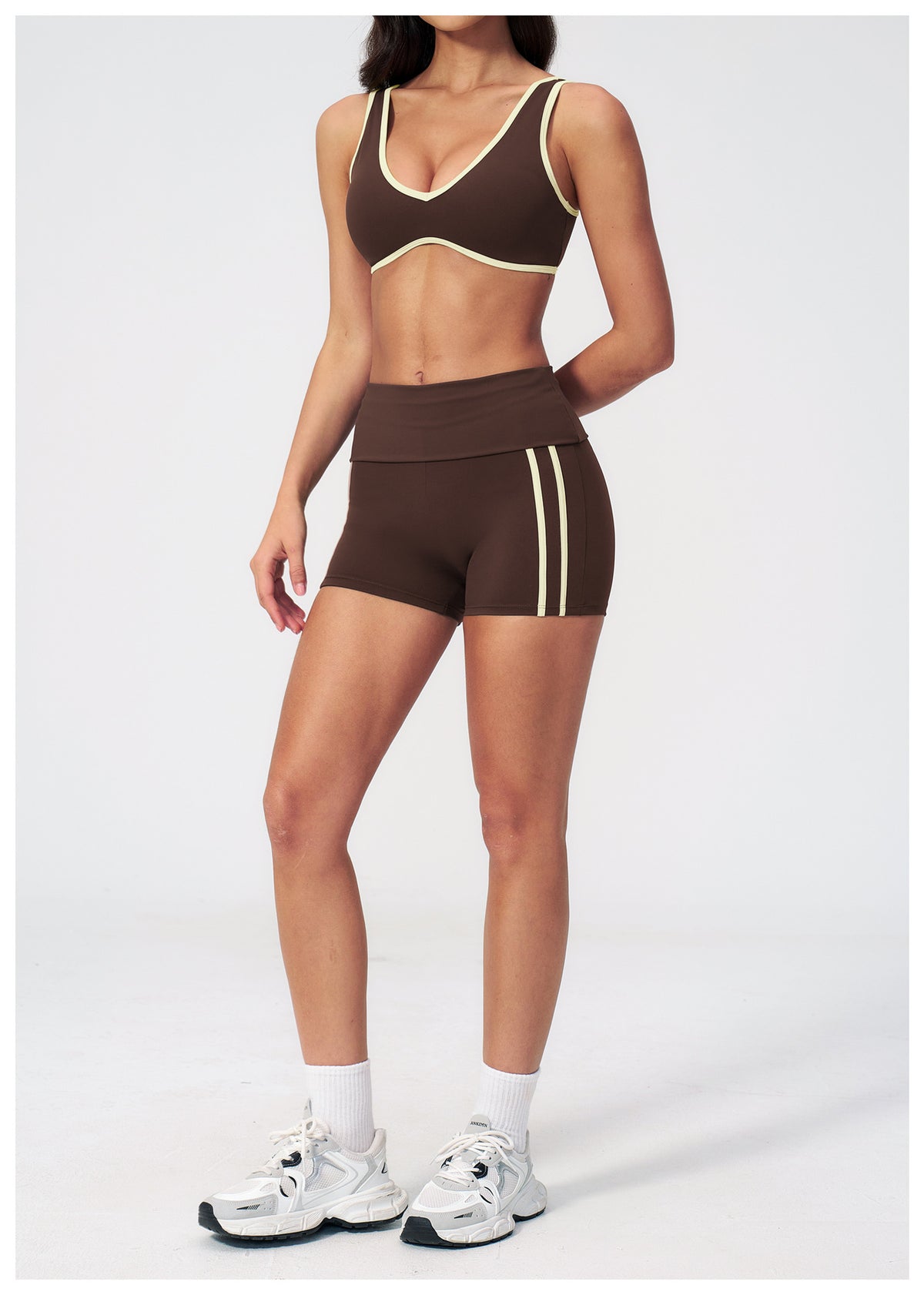 2 PCS Yoga Set Women Contrast Color V Neck Backless Sports Bra and Fold Over Waist Biker Shorts