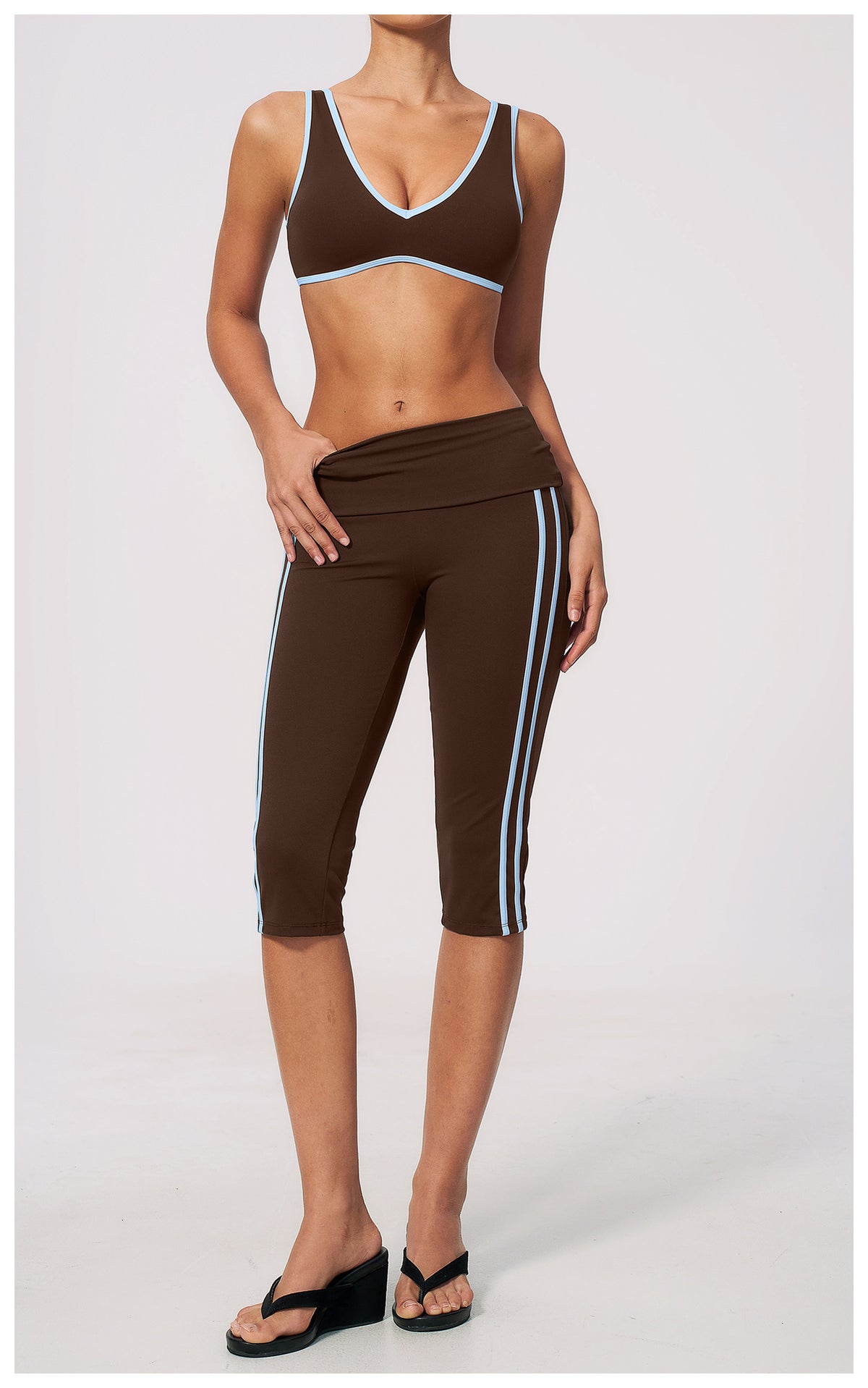 2 PCS Workout Set Women Contrast Color V Neck U Back Sports Bra and Fold Over Waist Capri Yoga Leggings
